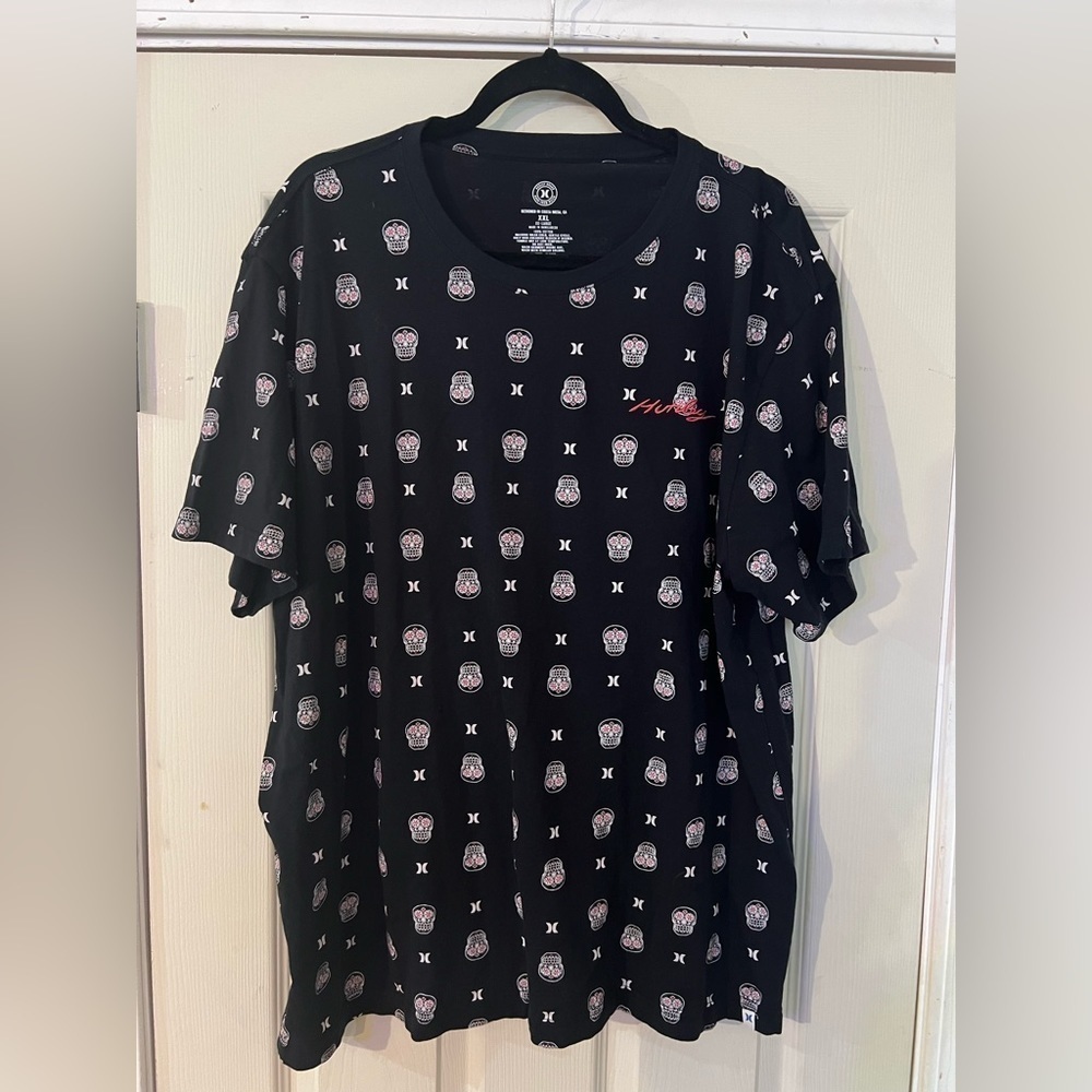 Hurley Surf Co. Sugar Skull Calavera Short Sleeve T-Shirt